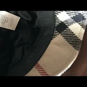 Burberry | Accessories | Authentic Burberry Wool Satin Lined  display picture 1